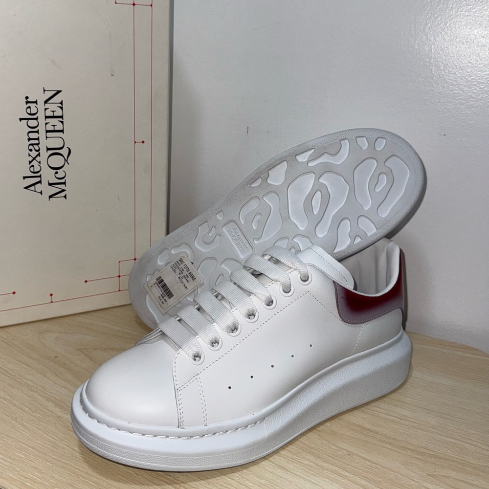 Alexander McQueen White Sneakers with Red Heel - Picture 4 of 8